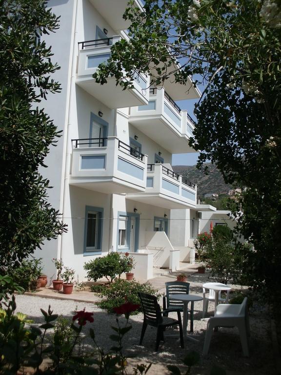 Anthea Apartments Palaiochora Exterior foto